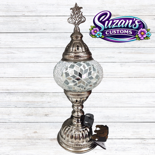 3" MOSAIC SHADE LAMP: White glass, Silver metal